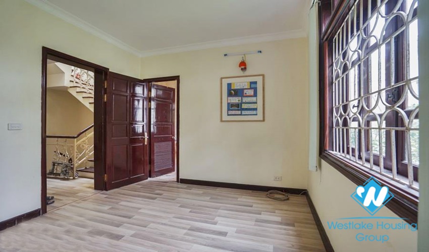 3-storey villa 126m2 4 bedrooms for rent in Ciputra